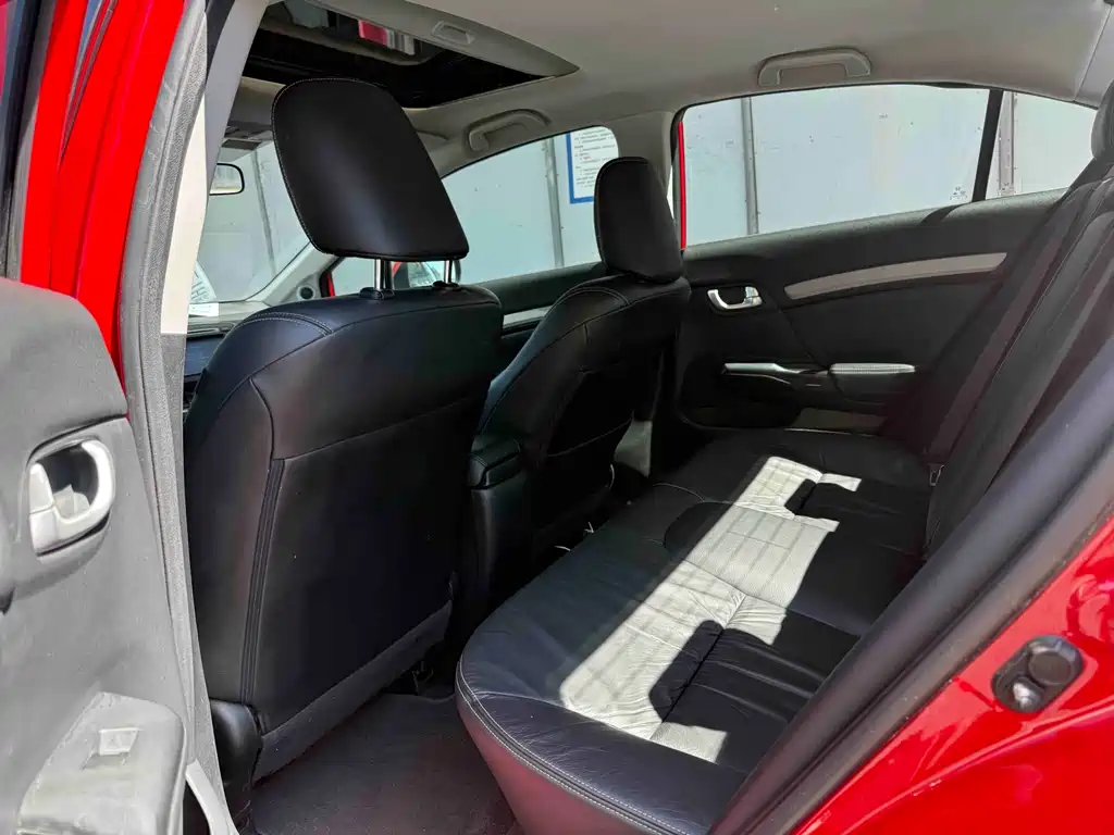 Honda Civic — миниатюра 9