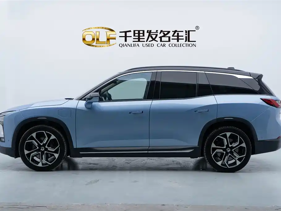 NIO ES8 2018 355KM мест