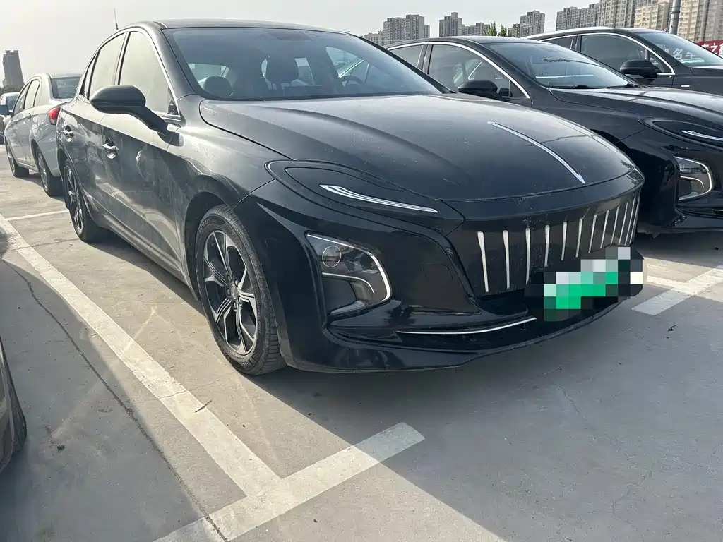 Hongqi Hongqi E-QM5 2022