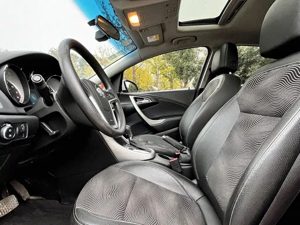 Buick Excelle 2013 XT 1.6L AT Fashion