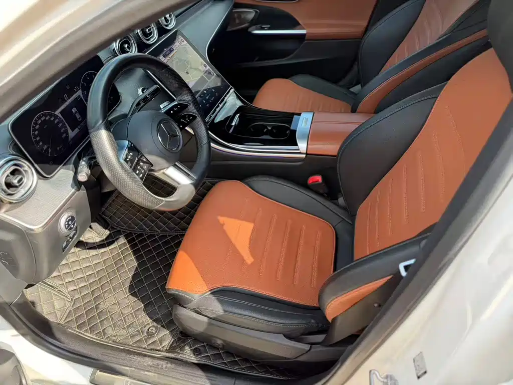 Mercedes-Benz C-Class — миниатюра 4