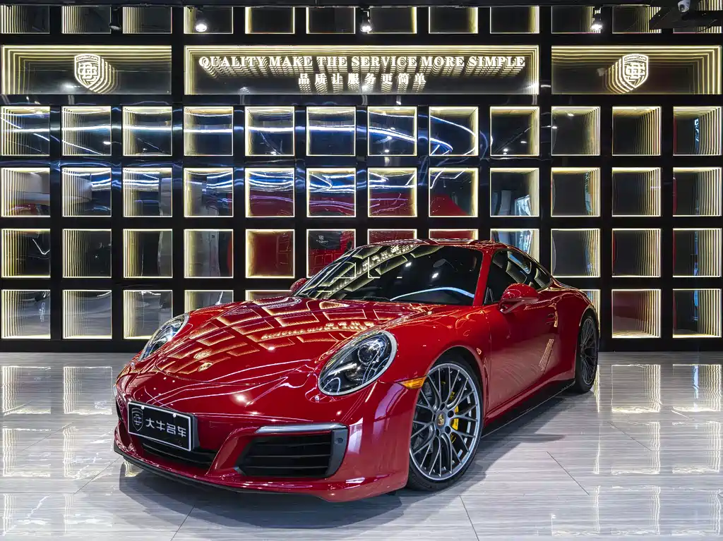 Porsche 911 2019