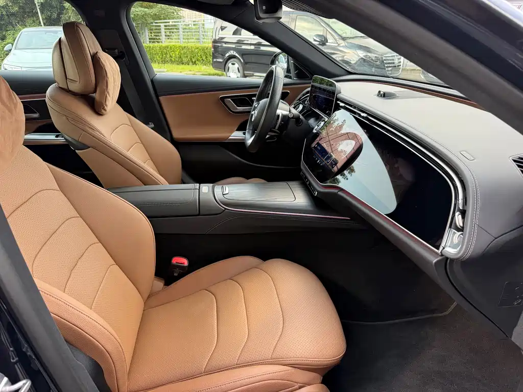 Mercedes-Benz E-Class — миниатюра 20
