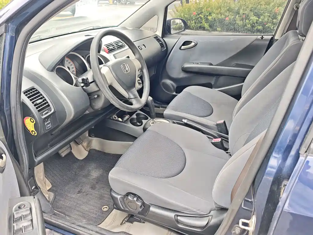 Honda Fit — миниатюра 11