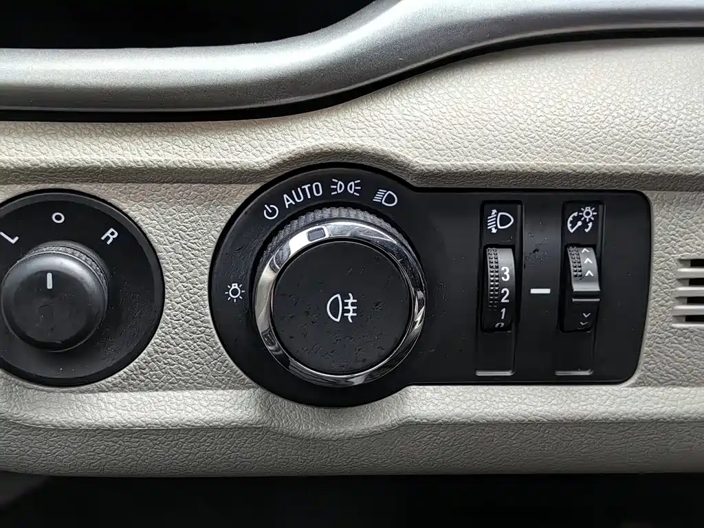 Buick Excelle — миниатюра 21