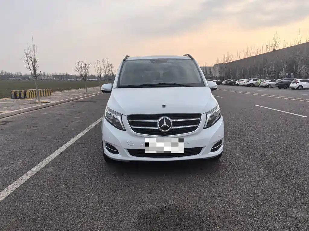 MERCEDES-BENZ V CLASS