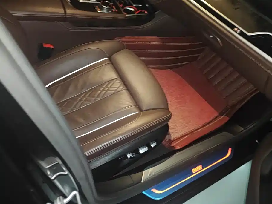 BMW 7 Series 7 2017 740Li Lead
