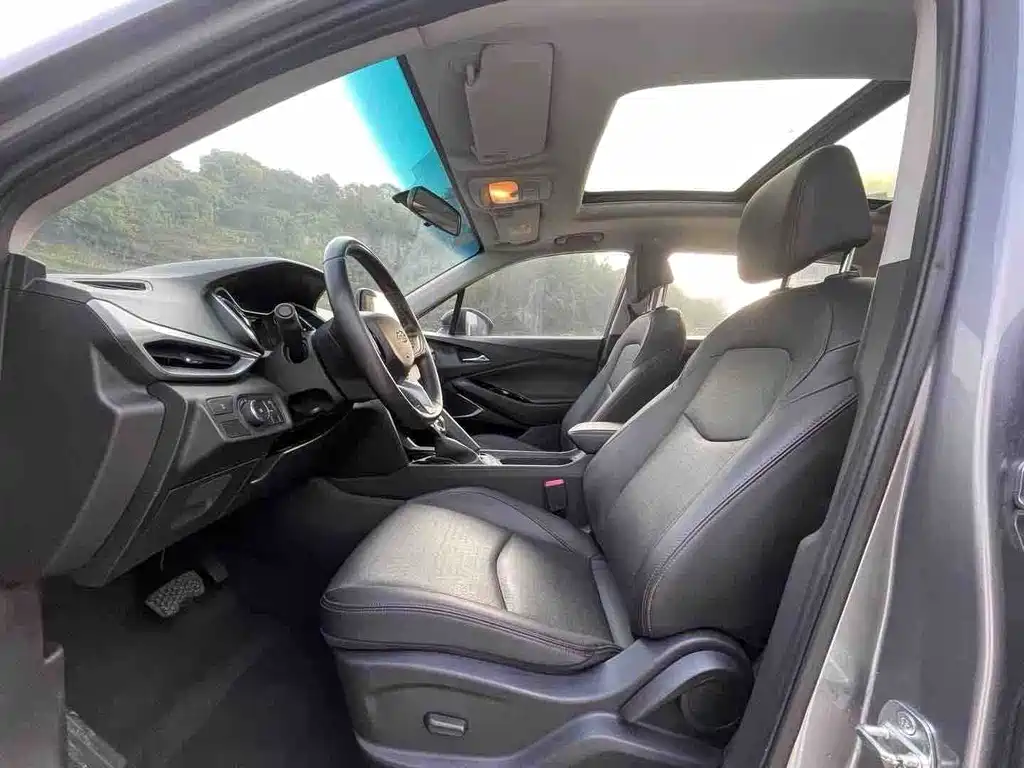 Chevrolet Volando — миниатюра 5