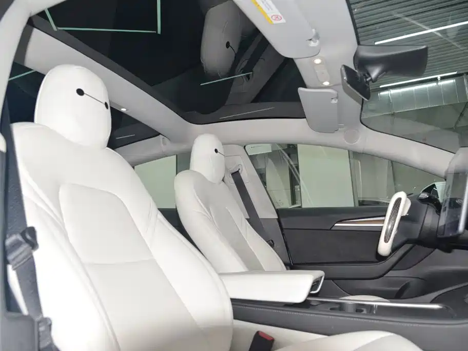 Tesla Model 3 — миниатюра 22