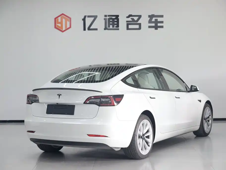 Tesla Model 3 — миниатюра 26