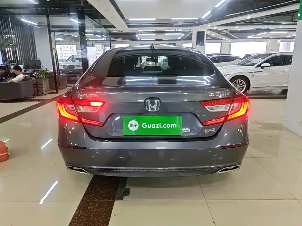 Honda Accord — миниатюра 6
