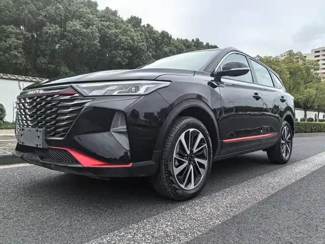 DONGFENG AX7