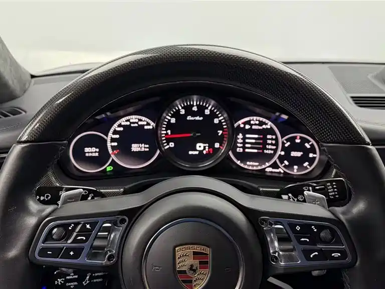 Porsche Panamera — миниатюра 9