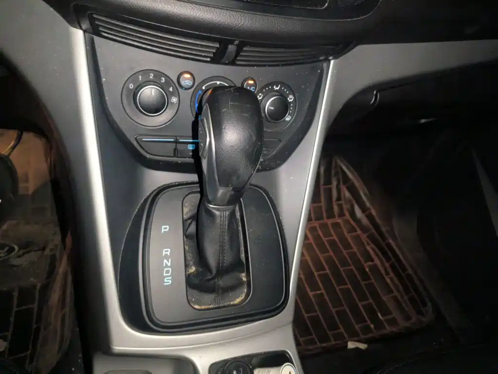 Ford Kuga — миниатюра 11