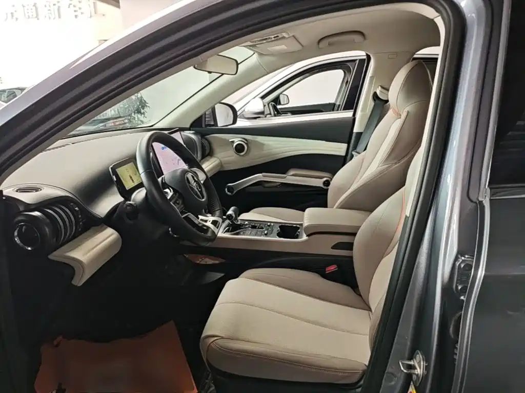 BYD Yuan Plus — миниатюра 15