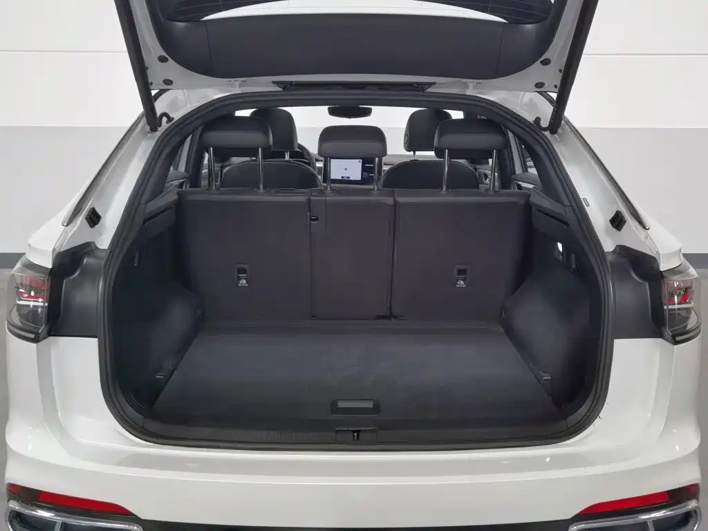 Volkswagen X — миниатюра 16