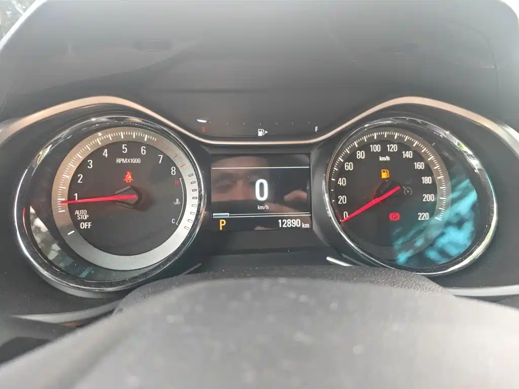 Chevrolet Volando — миниатюра 7