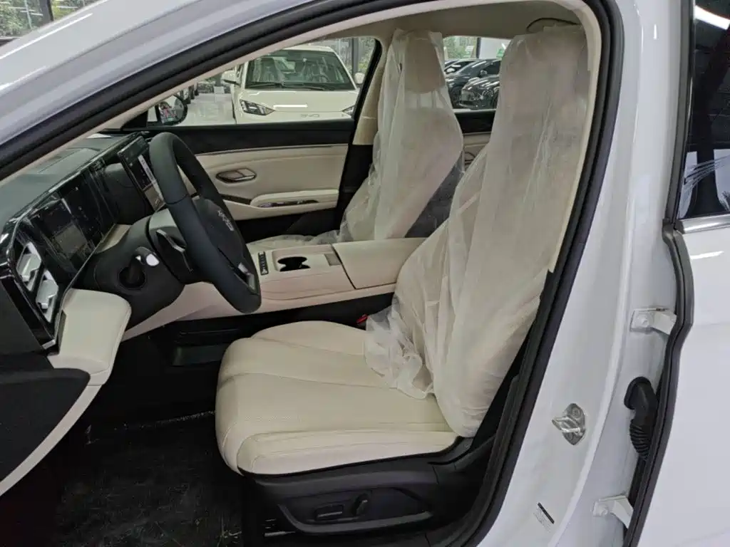 BYD Qin L — миниатюра 15