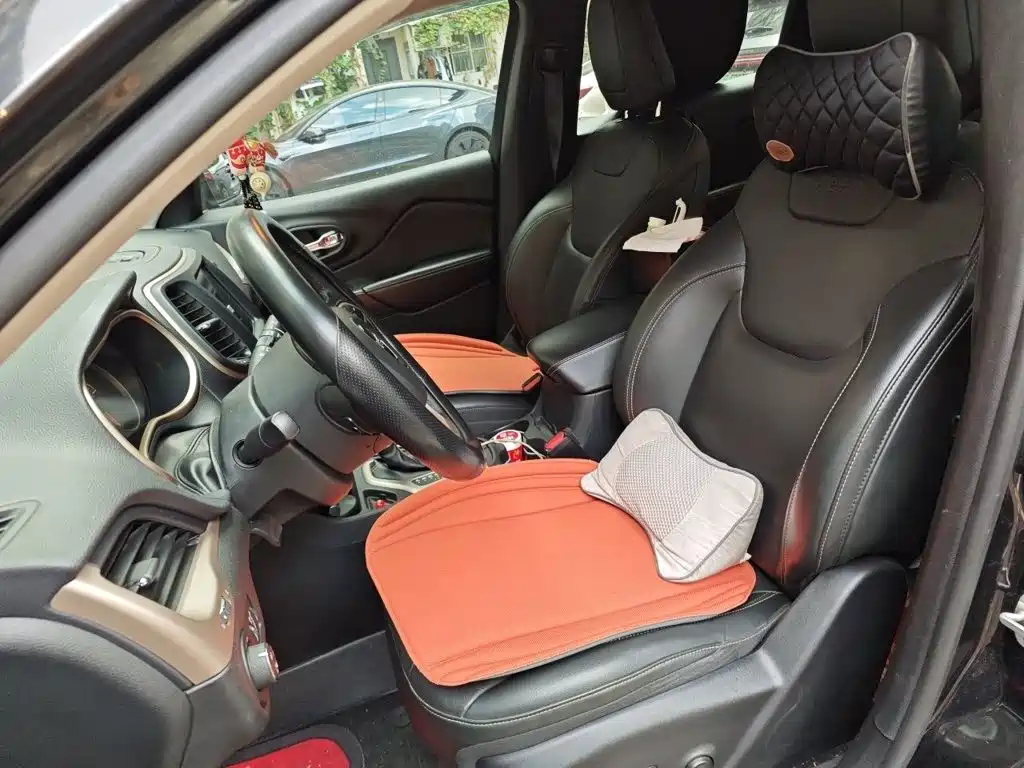 Jeep Cherokee — миниатюра 8