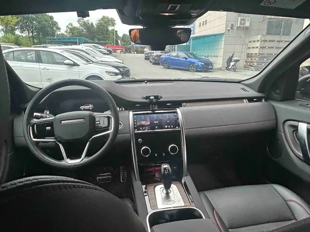 Land Rover Discovery Sport — миниатюра 4