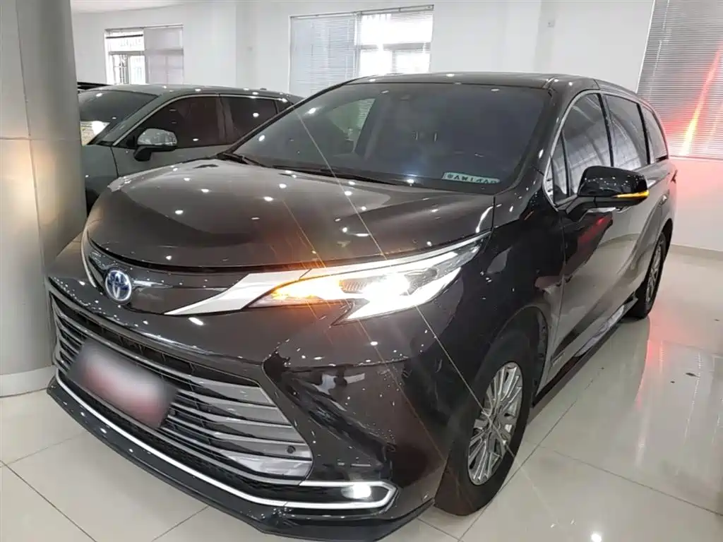 Toyota Sienna 2022