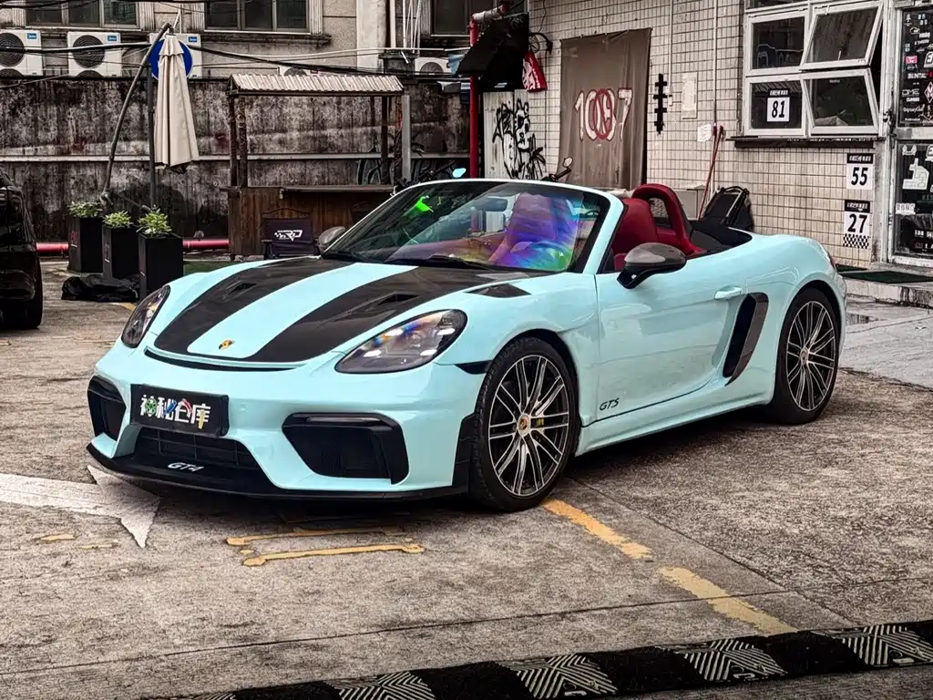 Купить Porsche 718