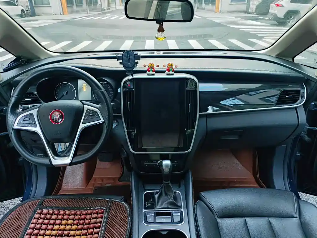 BYD MAX — миниатюра 8