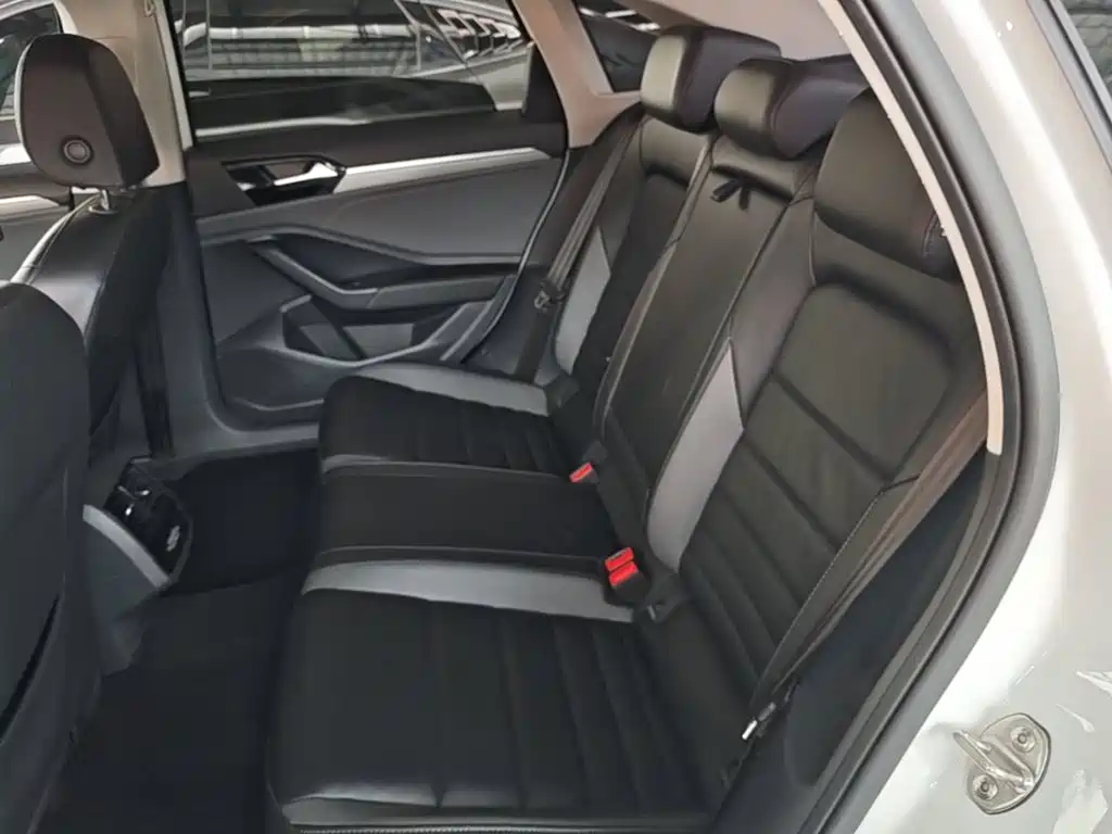 Volkswagen Sagitar — миниатюра 17