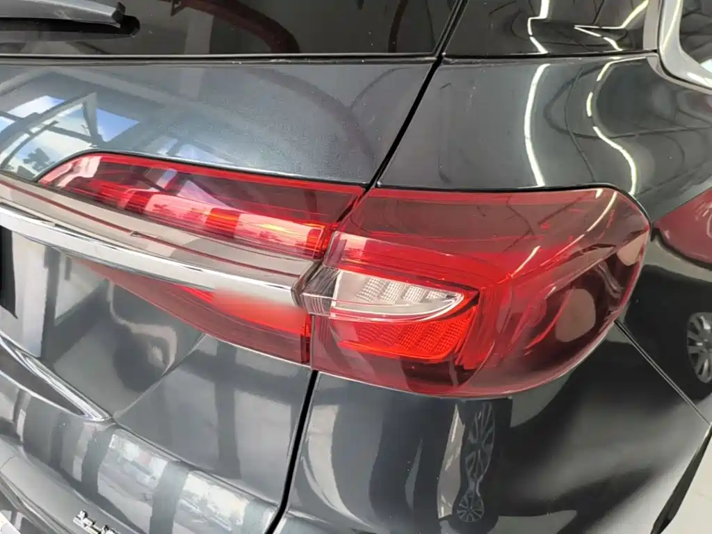 Buick Enclave — миниатюра 8