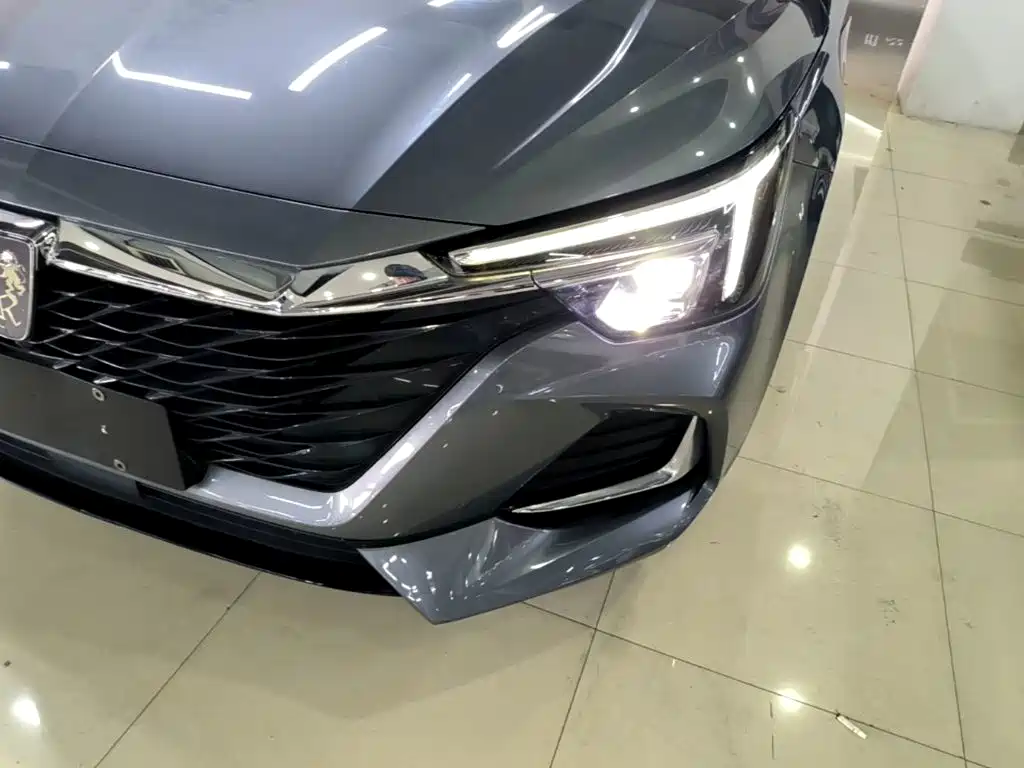 Roewe i6 MAX New Energy — миниатюра 24