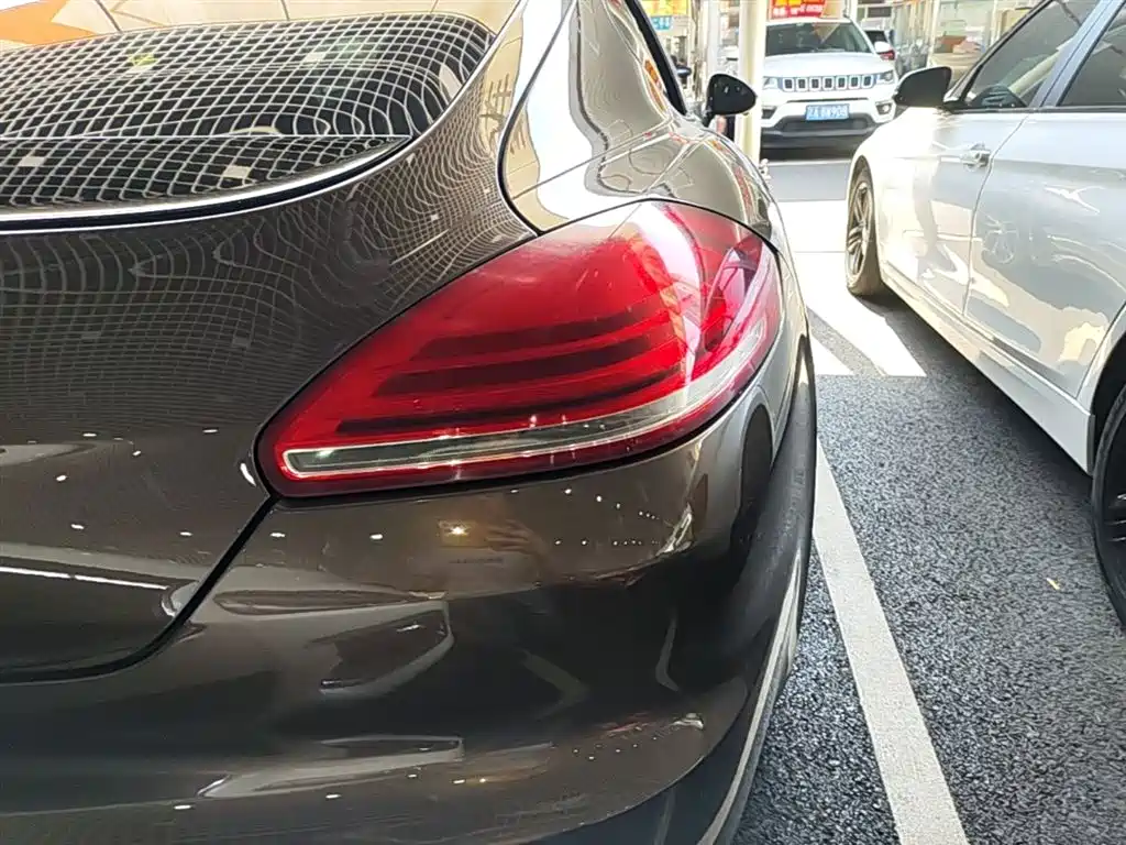 Porsche Panamera 2014 Panamera 4 3.0T