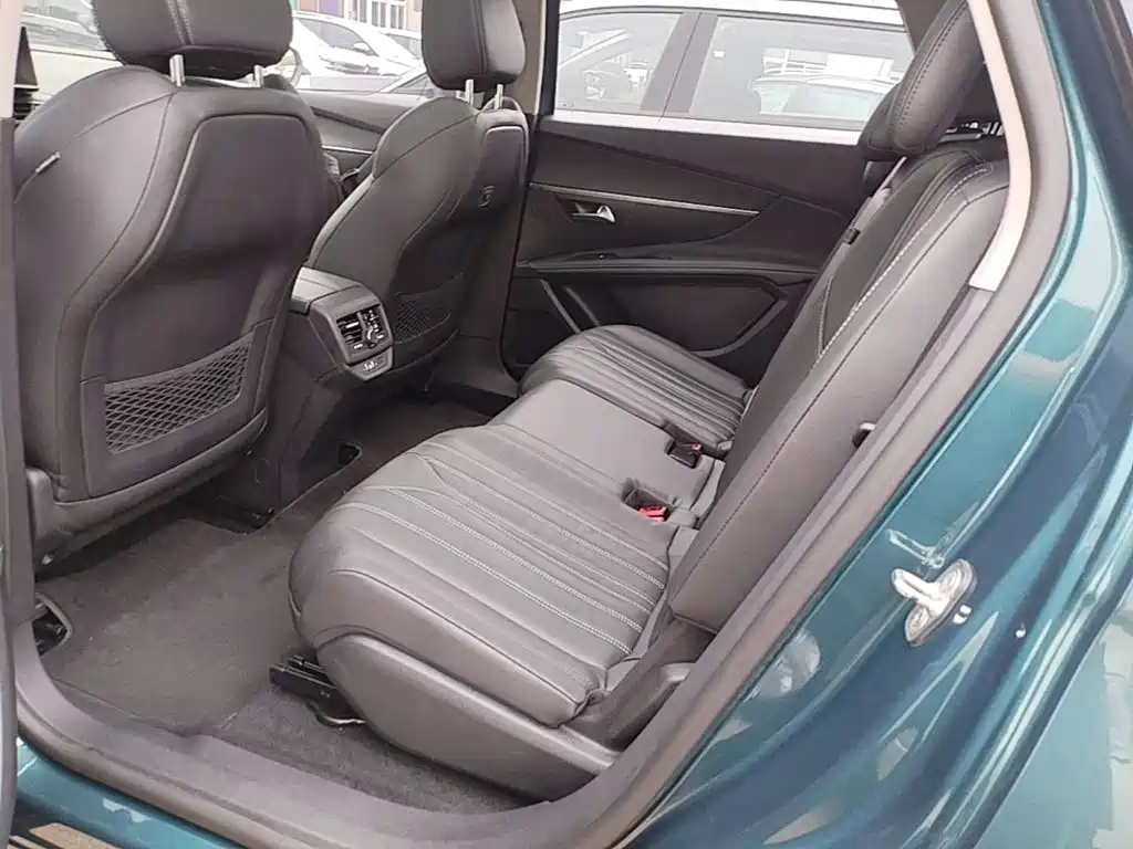 Peugeot 5008 — миниатюра 17