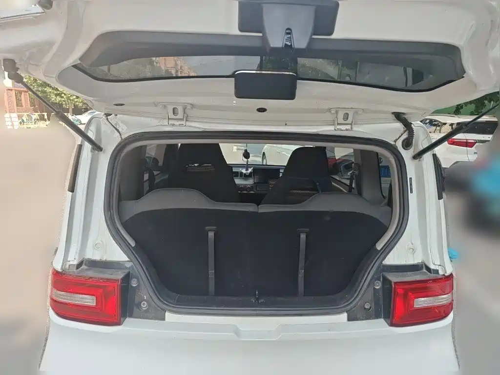 Wuling MINIEV — миниатюра 15