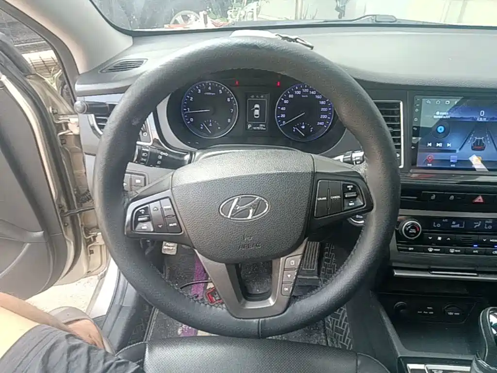 Hyundai Mistra — миниатюра 11