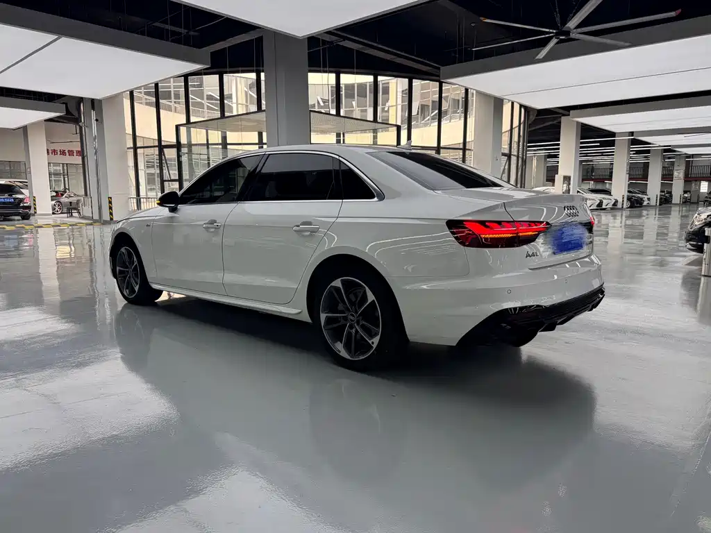 Audi A4L — миниатюра 14