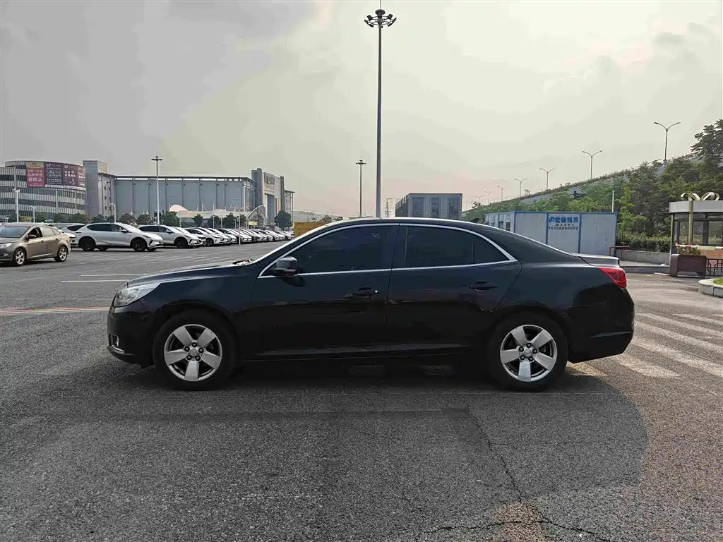 Chevrolet Malibu 2012 2.4L AT Luxury