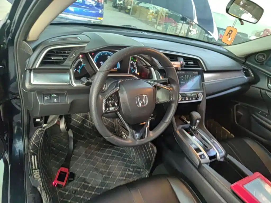 Honda Civic — миниатюра 6