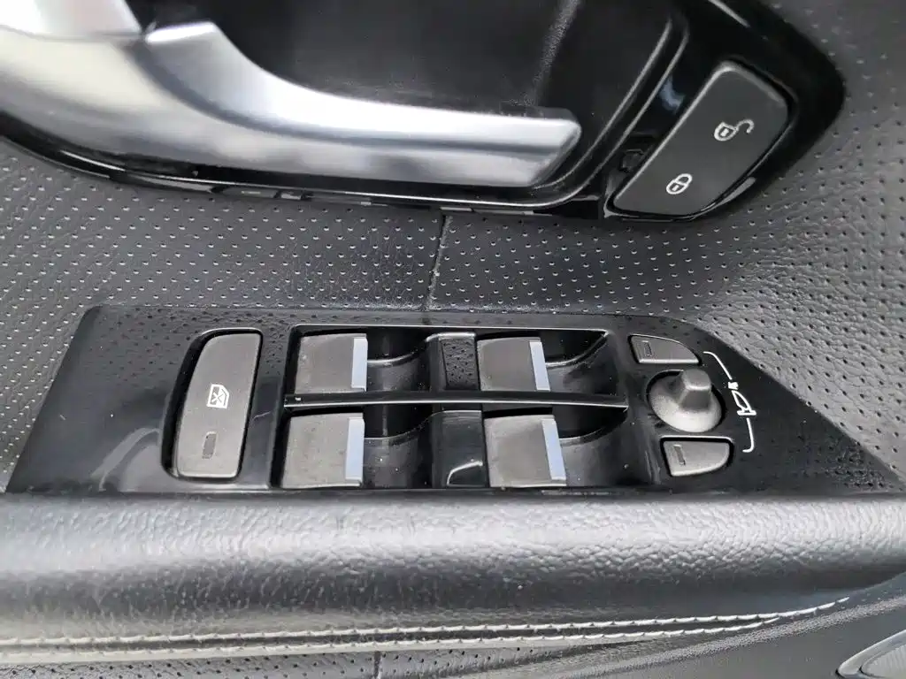 Land Rover Evoque (Import) — миниатюра 9