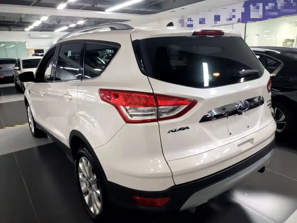 Ford Kuga — миниатюра 5