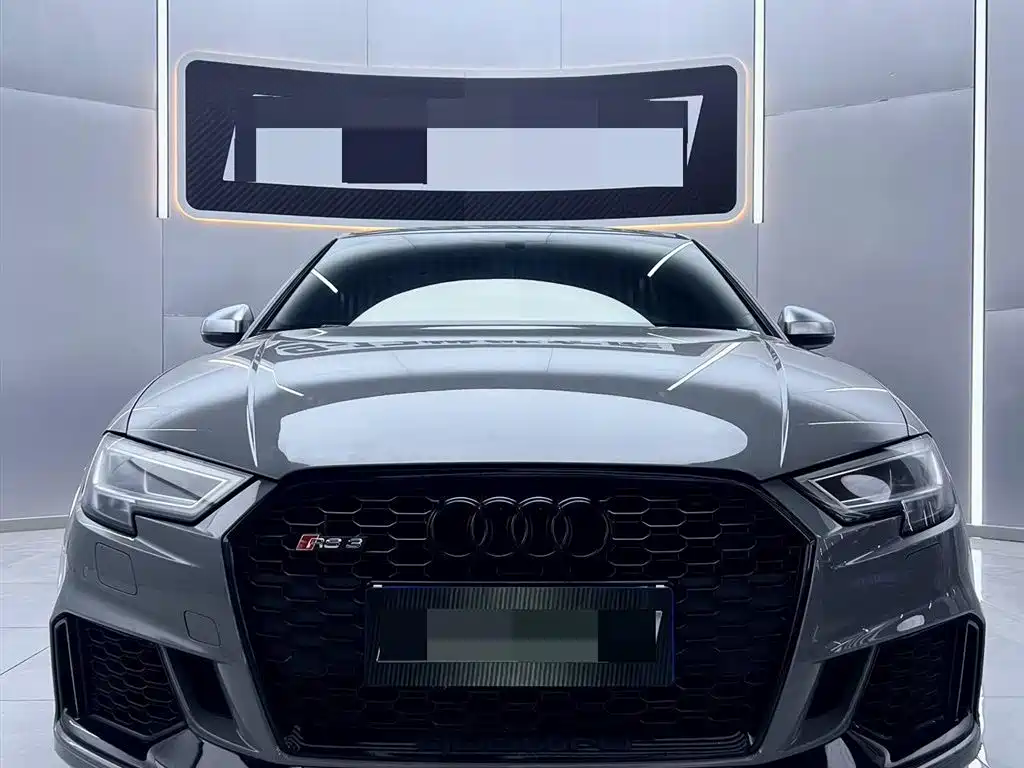 AUDI RS 3