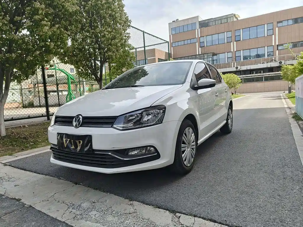 Volkswagen Polo — миниатюра 2