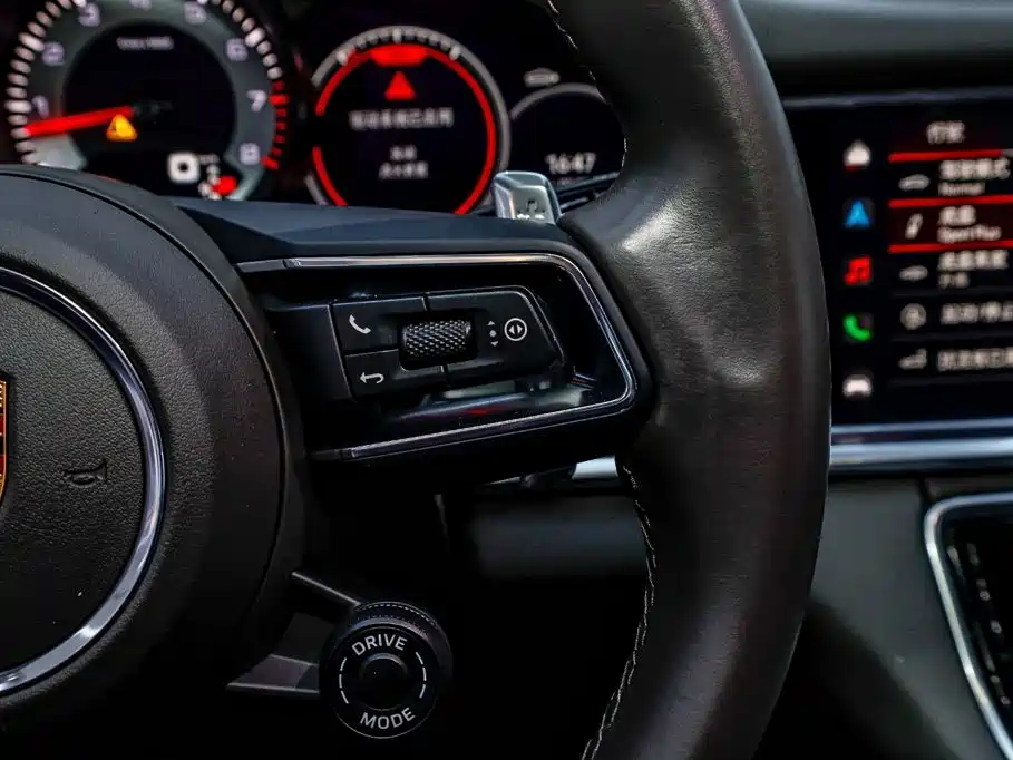 Porsche Panamera — миниатюра 24