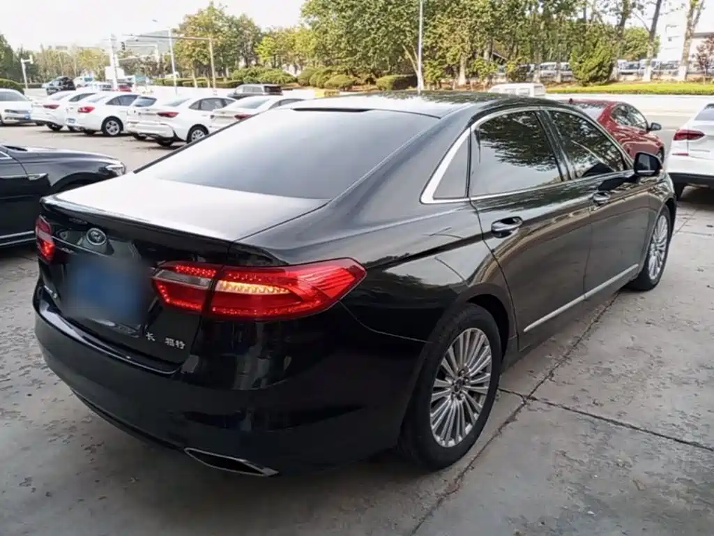 Ford Taurus — миниатюра 7