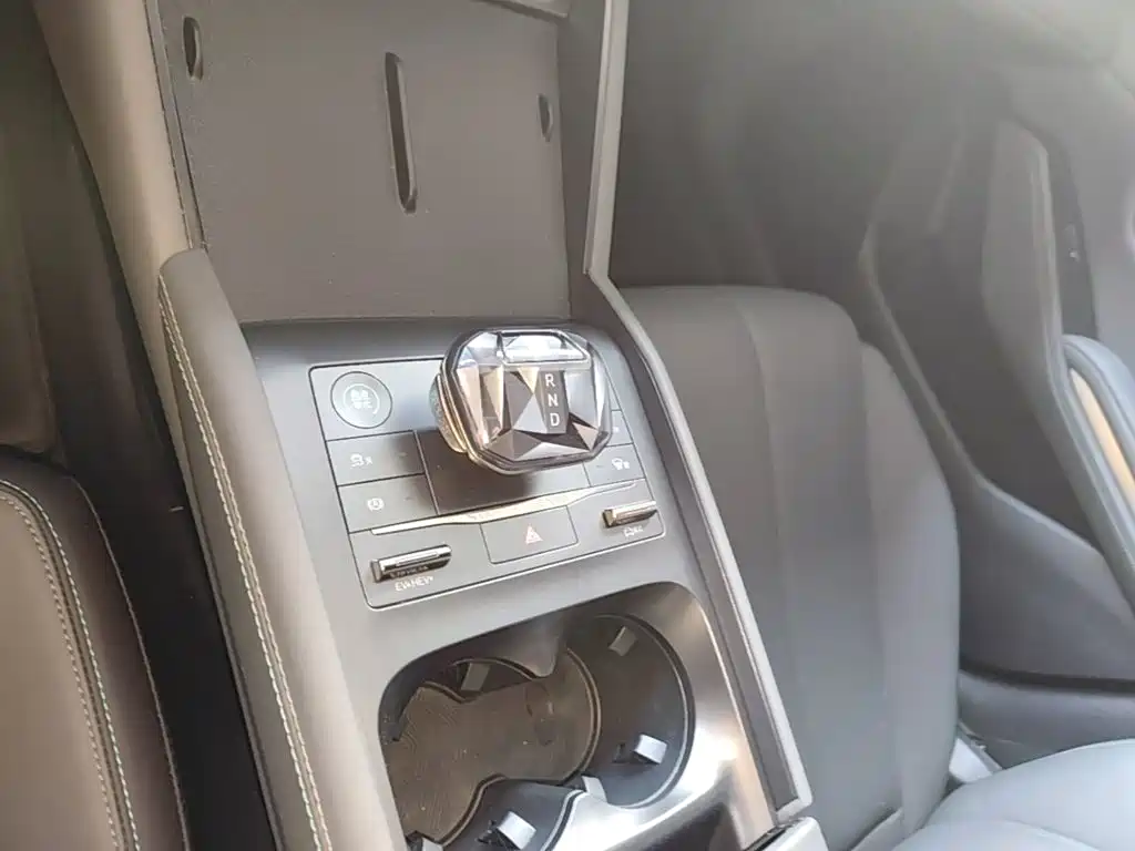 BYD Qin L — миниатюра 14