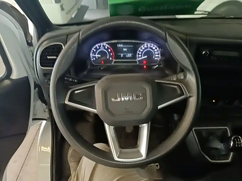 JMC Tesla — миниатюра 11