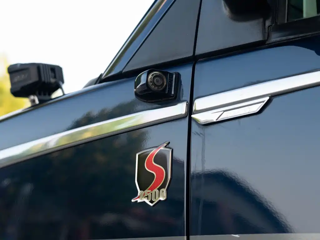 GMC Savana — миниатюра 8
