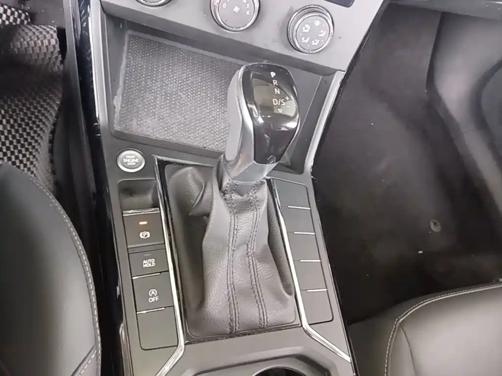 Volkswagen Passat — миниатюра 14
