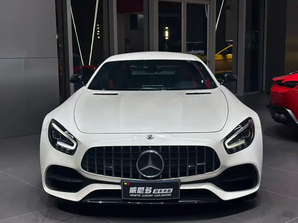 MERCEDES-BENZ AMG GT