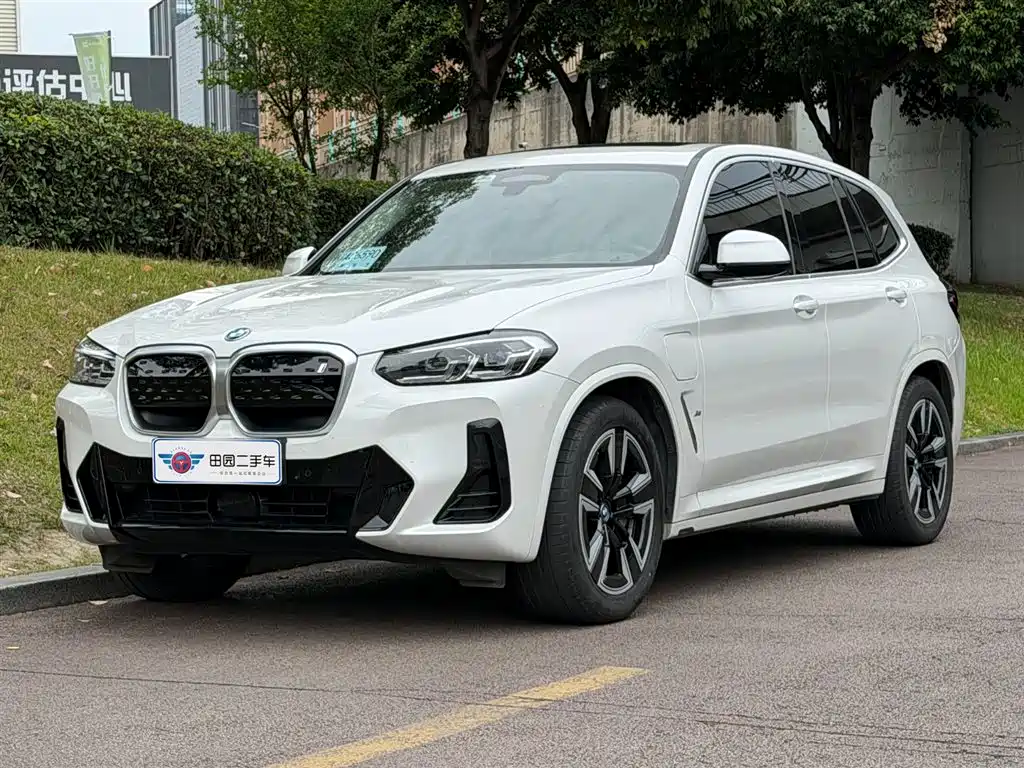 BMW iX3 2022 Lead