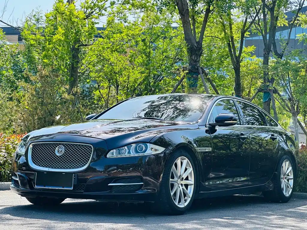 Jaguar XJ 2013